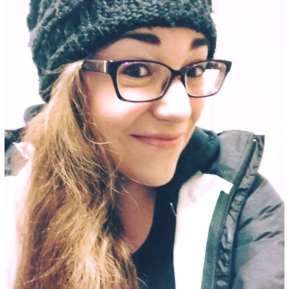 Meet your Posher, Lisa - Picture 1 of 1